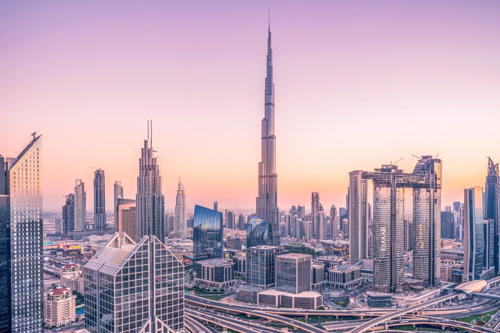 Abu Dhabi Travel Guide: Culture, Mandir & Theme Parks